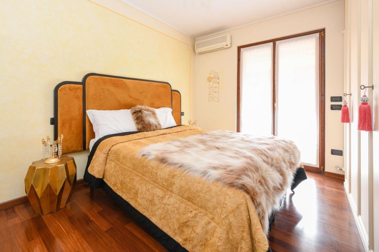Prestige Apartment Сирмионе Экстерьер фото